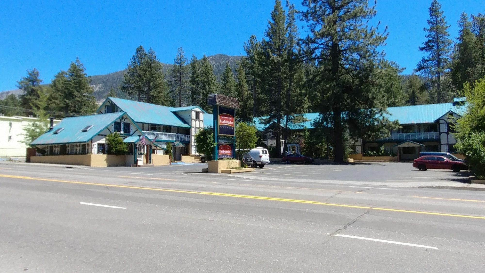 Econo Lodge Inn & Suites Heavenly Village Area South Lake Tahoe Exterior photo